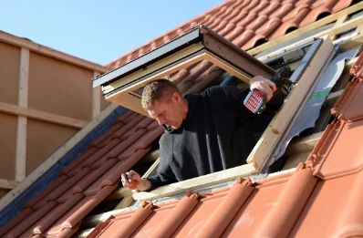 Pose de fenêtres de toit Velux à Bréhémont